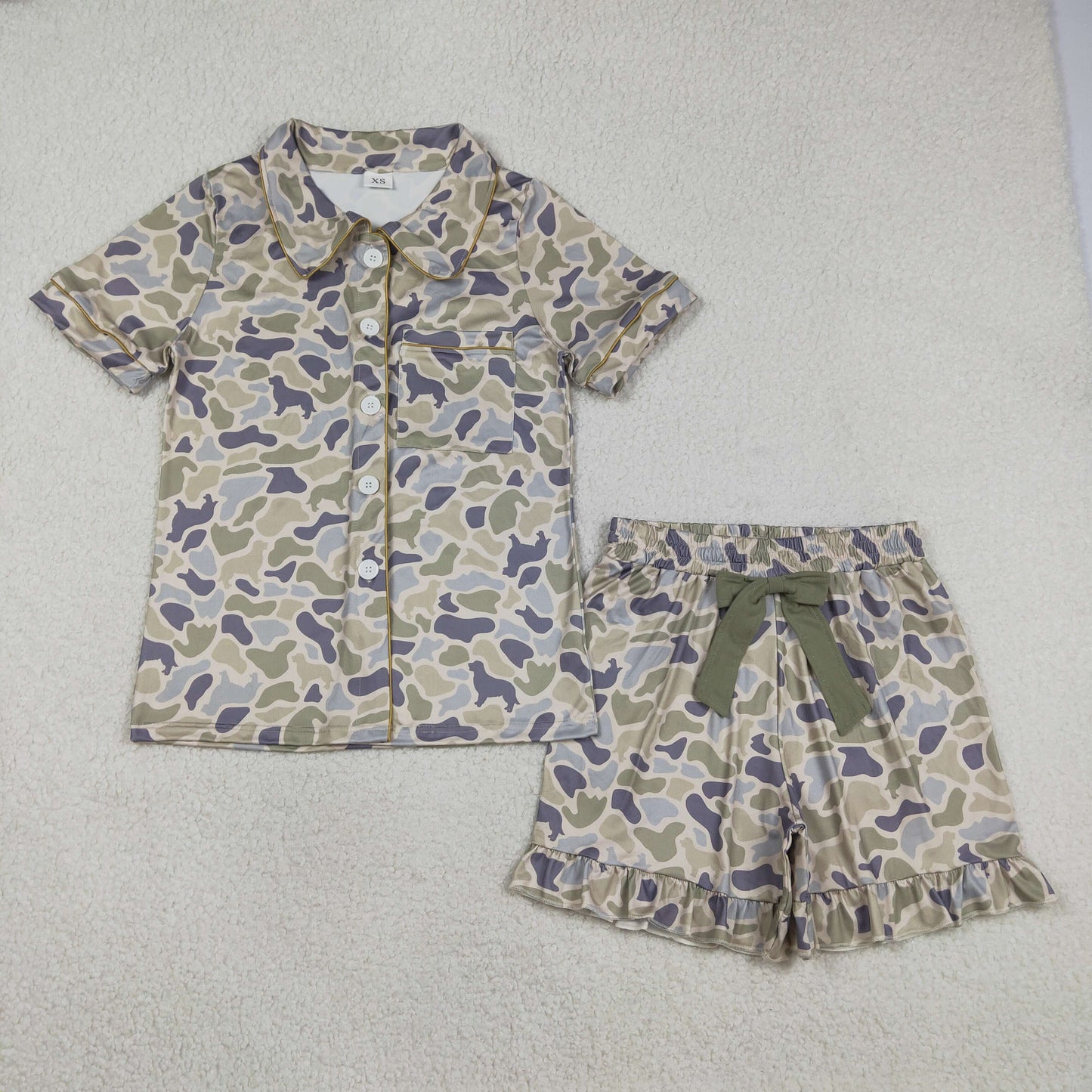 RTS NO MOQ GSSO3135 Adult Women's Southern Dogs Camouflage Pajamas Set with Button Pocket Top And Ruffle Shorts Sleepwear