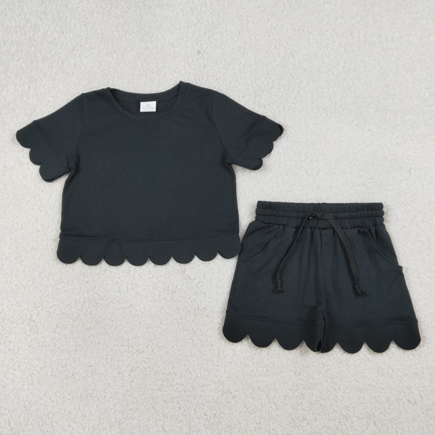 RTS NO MOQ GSSO3172 Baby Girls Black Short Sleeve Shirt Top And Shorts Set Scallop Trim Outfit for Infants
