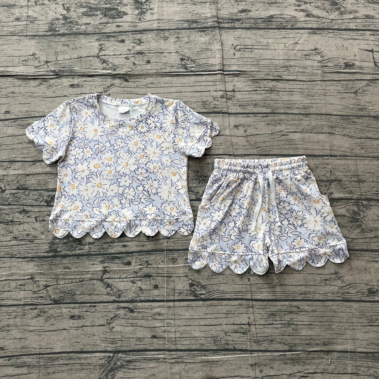 (Sample) No moq milk silk GSSO3275 Baby Girls Summer Daisy Flowers Short Sleeve Scallop Shorts Set