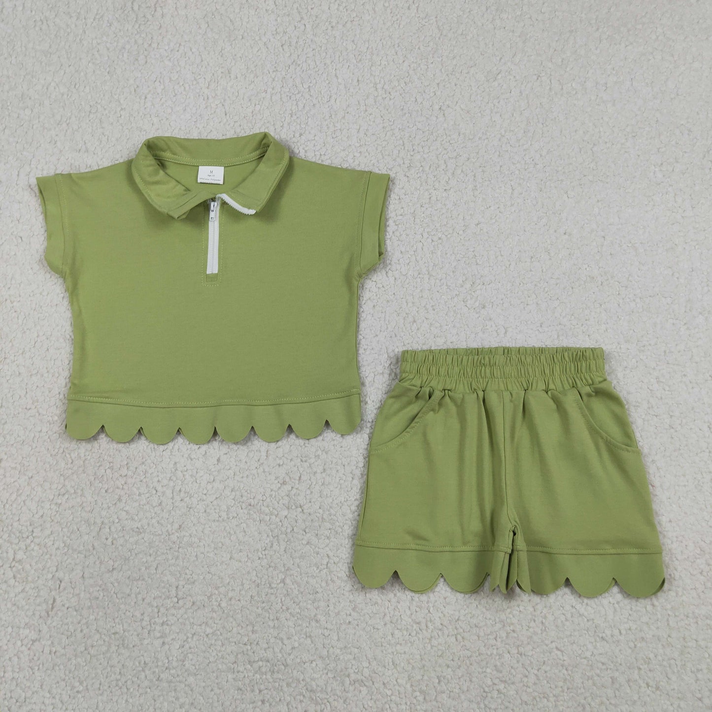RTS NO MOQ cotton GSSO3375 Toddler Girls Green Zip Pullover Top with Pockets and Scallop Shorts Set