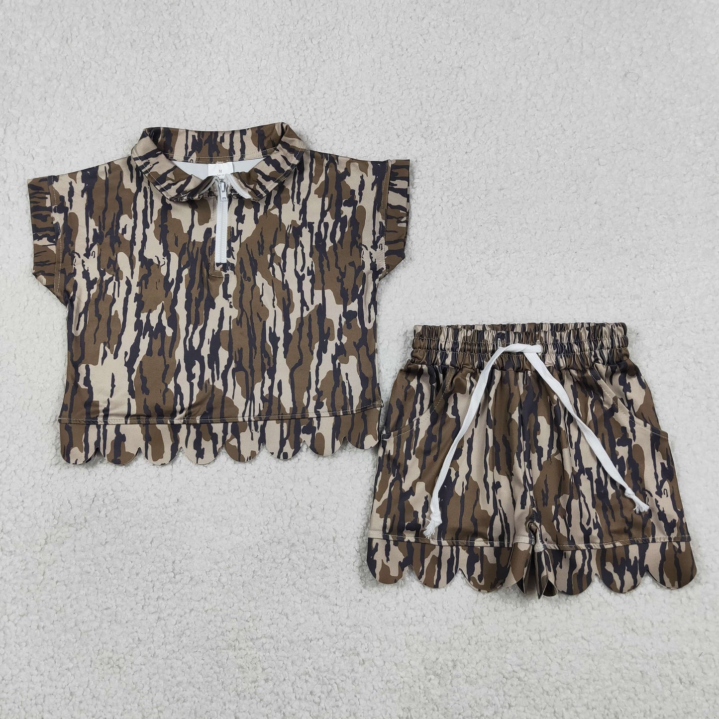 RTS NO MOQ Sibling milk silk Baby Girls Camo Print Zip Zip Top Matching Scallop Edge Hem Shorts  Clothes Set