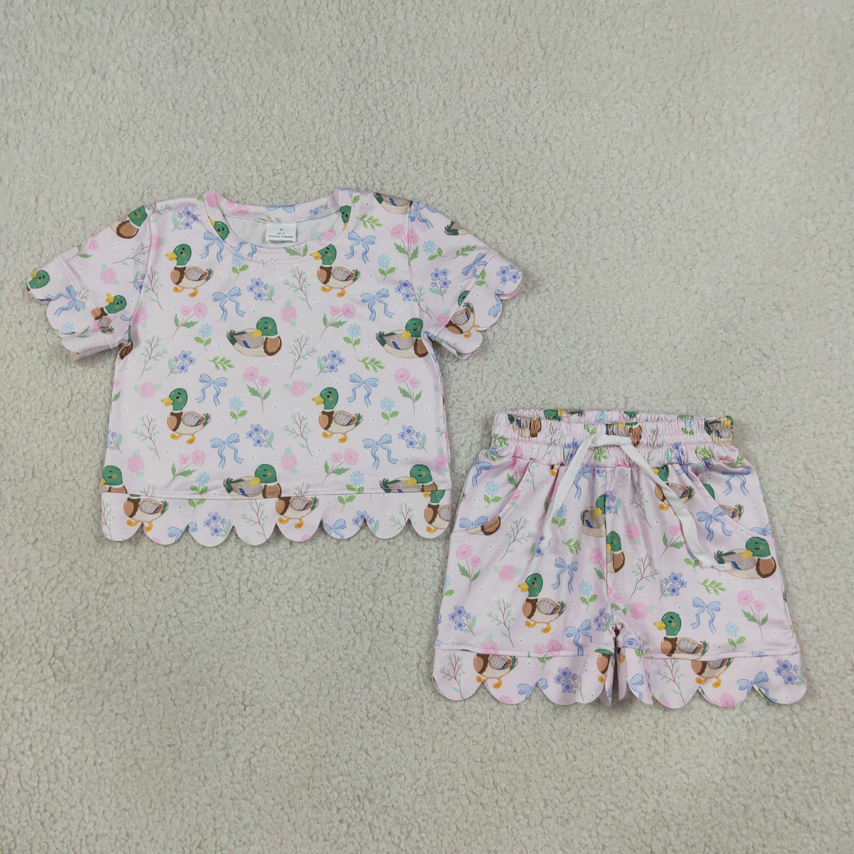 NEW RTS NO MOQ milk silk GSSO3737  Baby Girls Duck Flower Bow Top Scallop Trim Shorts Outfit