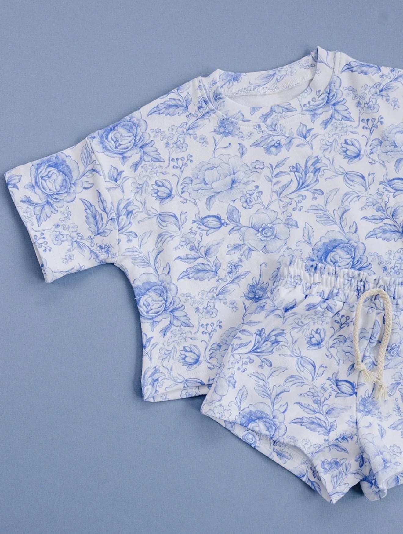 (Pre Order) No moq milk silk GSSO3809 Baby Girls Short Sleeve Blue Flowers Casual Pockets Slouchy Set