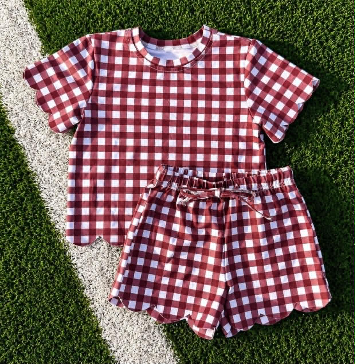 (Preorder new) No moq GSSO3836 Baby Girls Maroon Plaid Checked Short Sleeve Shirt Top And Scallop Hem Shorts Clothes Set