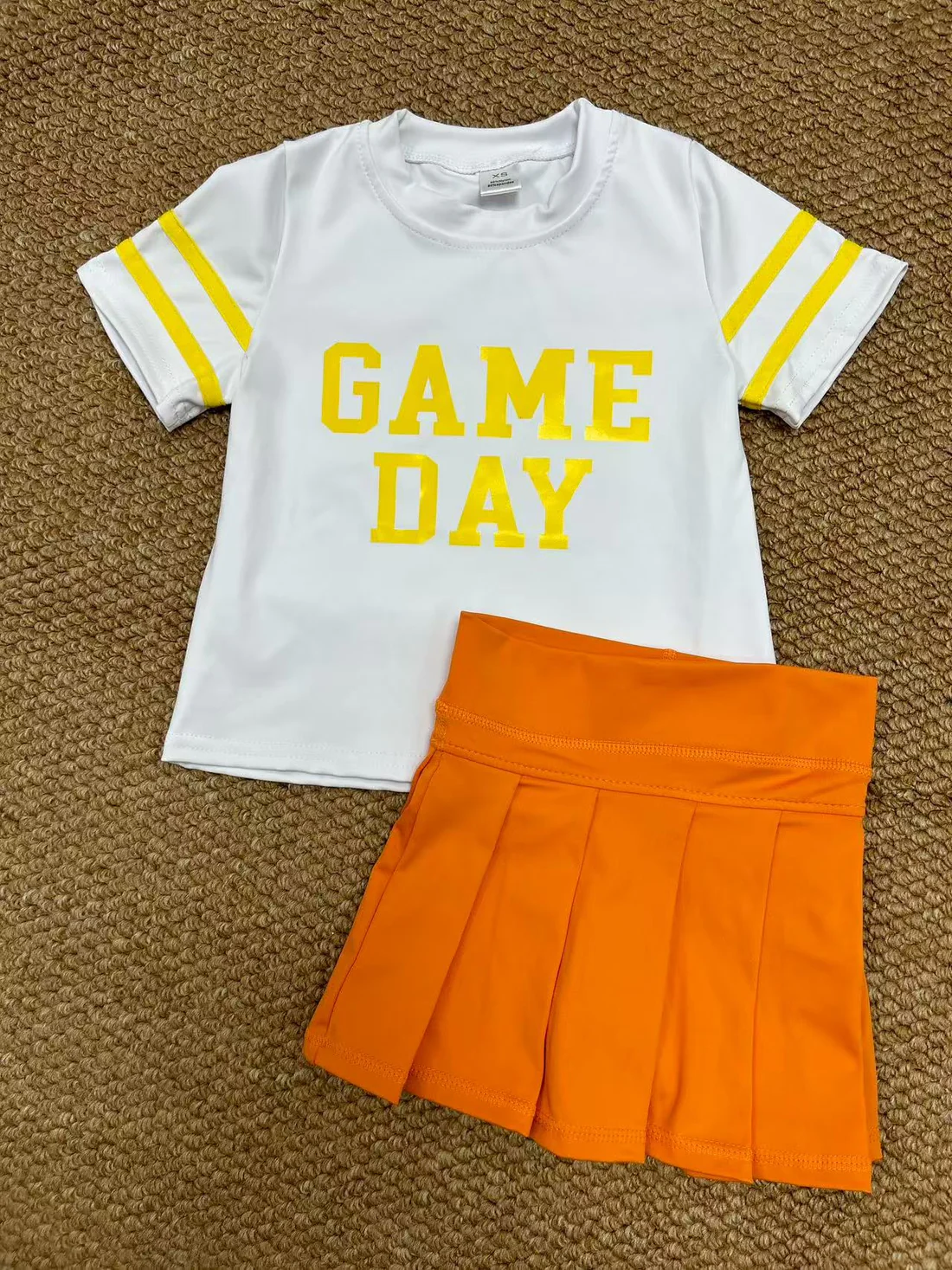 RTS NO MOQ Sibling baby girls clothes Game Day White short-sleeved yoga top with offset green lettering and stripes Solid green yoga skirt set