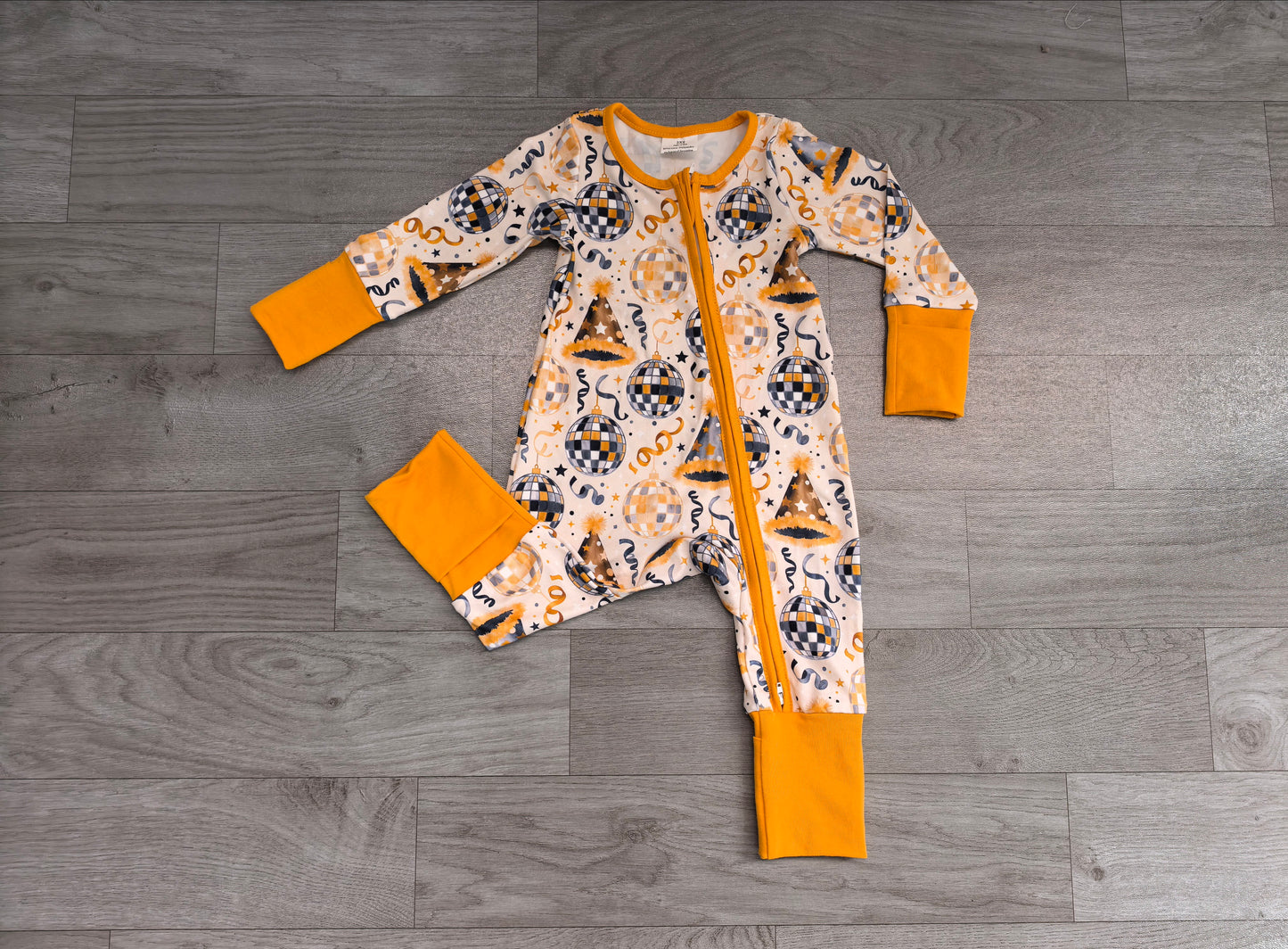(Sample) No moq milk silk LR3212 Baby Boys Stars Lights Happy New Year Two Way Zip Convertible Holiday Rompers