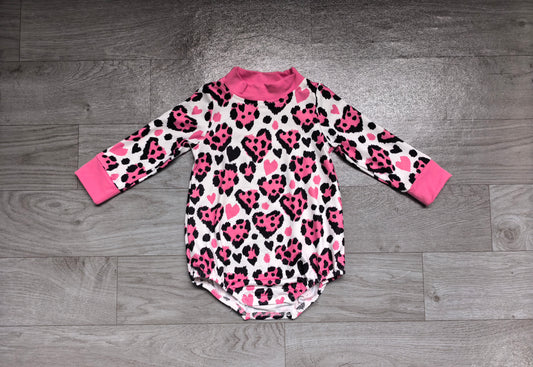 (Sample) No moq milk silk LR3332 Baby Girls High Neck Valentines Holiday Pink Black Leopard Hearts Long Sleeve Rompers