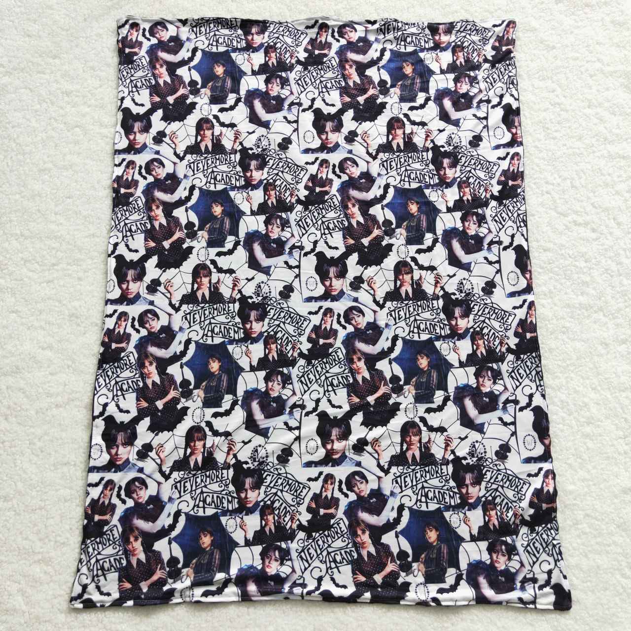 BL0051 WEDNESDAY black blanket