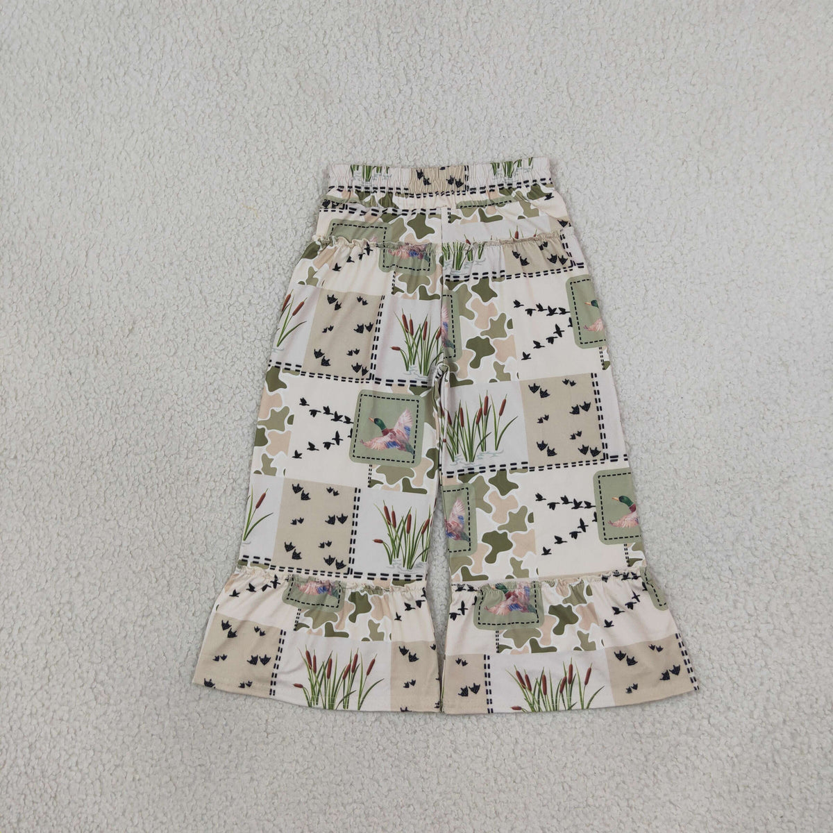 NEW RTS NO MOQ milk silk P1067 Baby Girls Green Camo Ducks Checked Bell Bottom Pants Casual Bottom