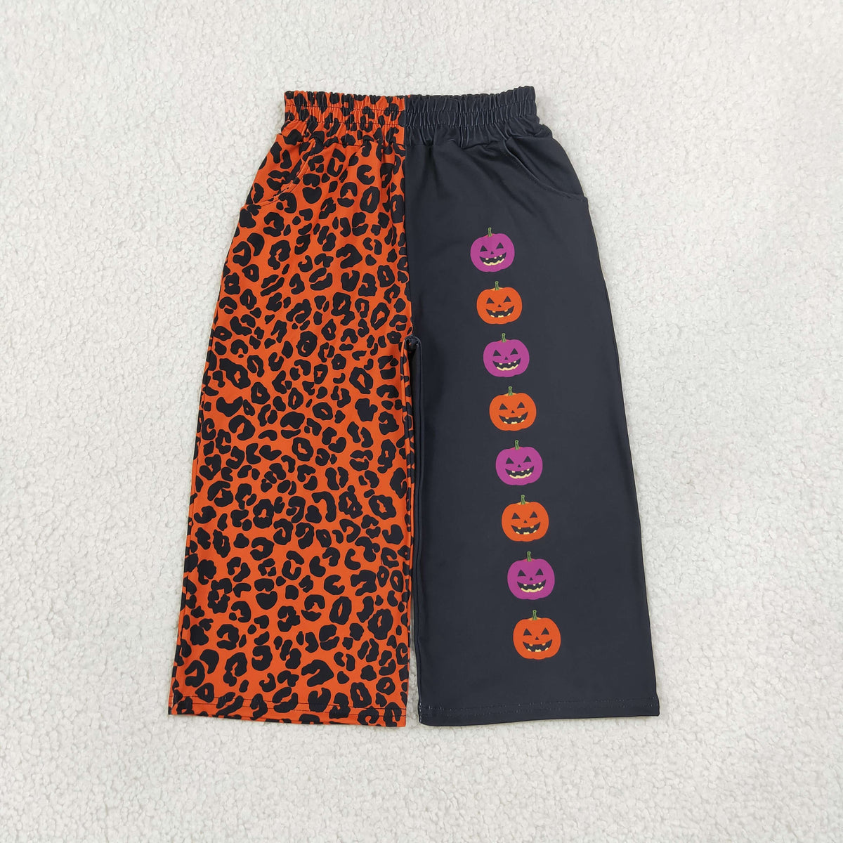 RTS NO MOQ milk silk Sibling Adult To Match Kids Halloween Split Leopard And Black Wide Leg Pants Colorful Pumpkin Print Trousers