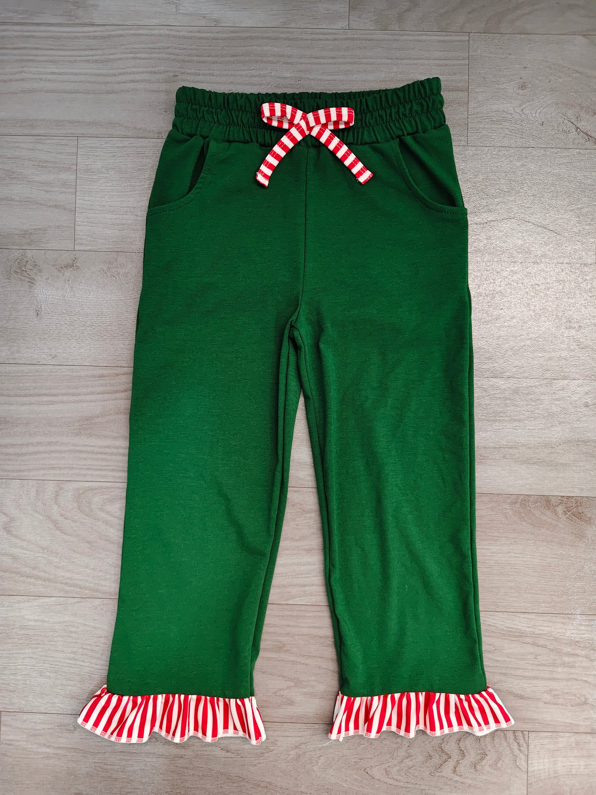 (Sample) No moq cotton P1158 Baby Girls Green Pants With Cute Bows Pockets Ruffle Casual Bottom