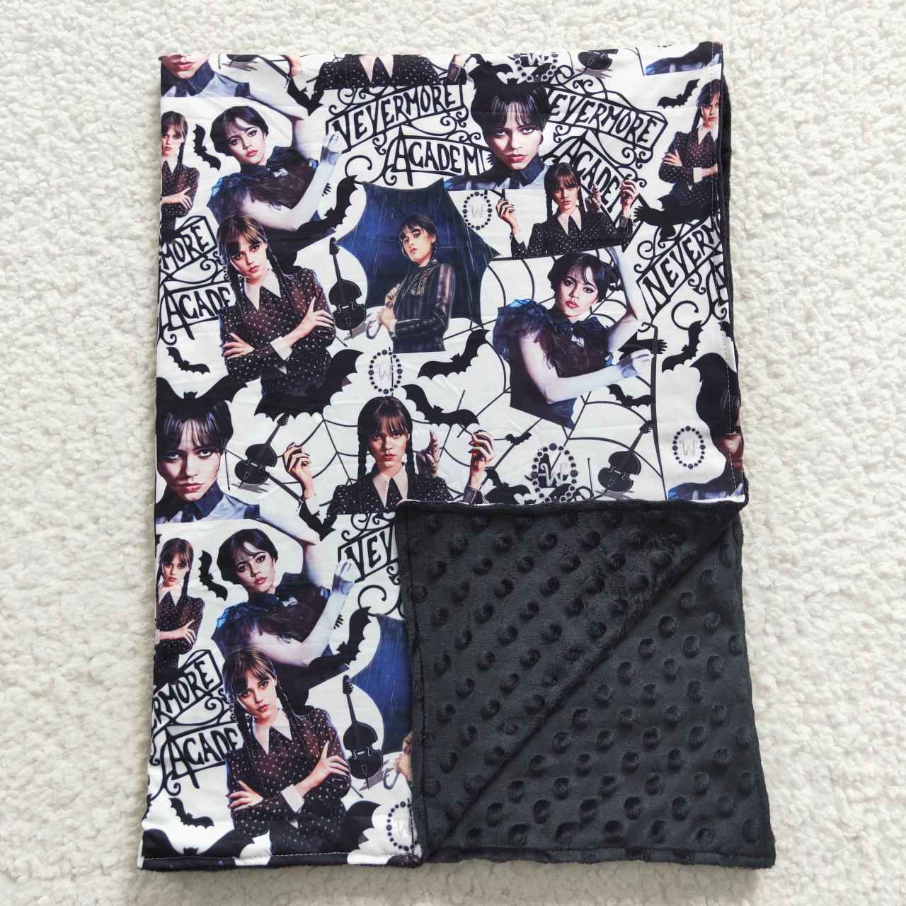 BL0051 WEDNESDAY black blanket