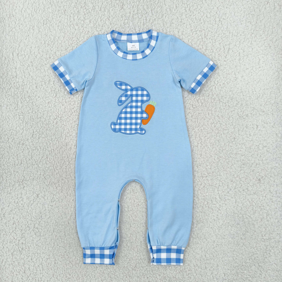 NEW RTS NO MOQ milk silk SR4297 Embroidery Baby Boys Blue Checked Rabbit Carrots Easter Short Sleeve Pant Rompers