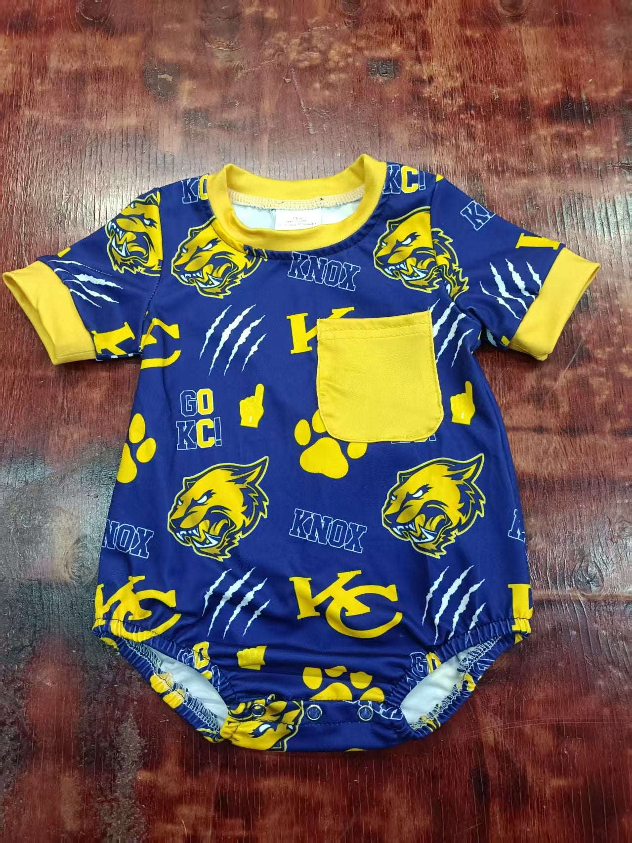 Custom moq 3 eta 6-7weeks baby boys clothes team blue and yellow short sleeve romper