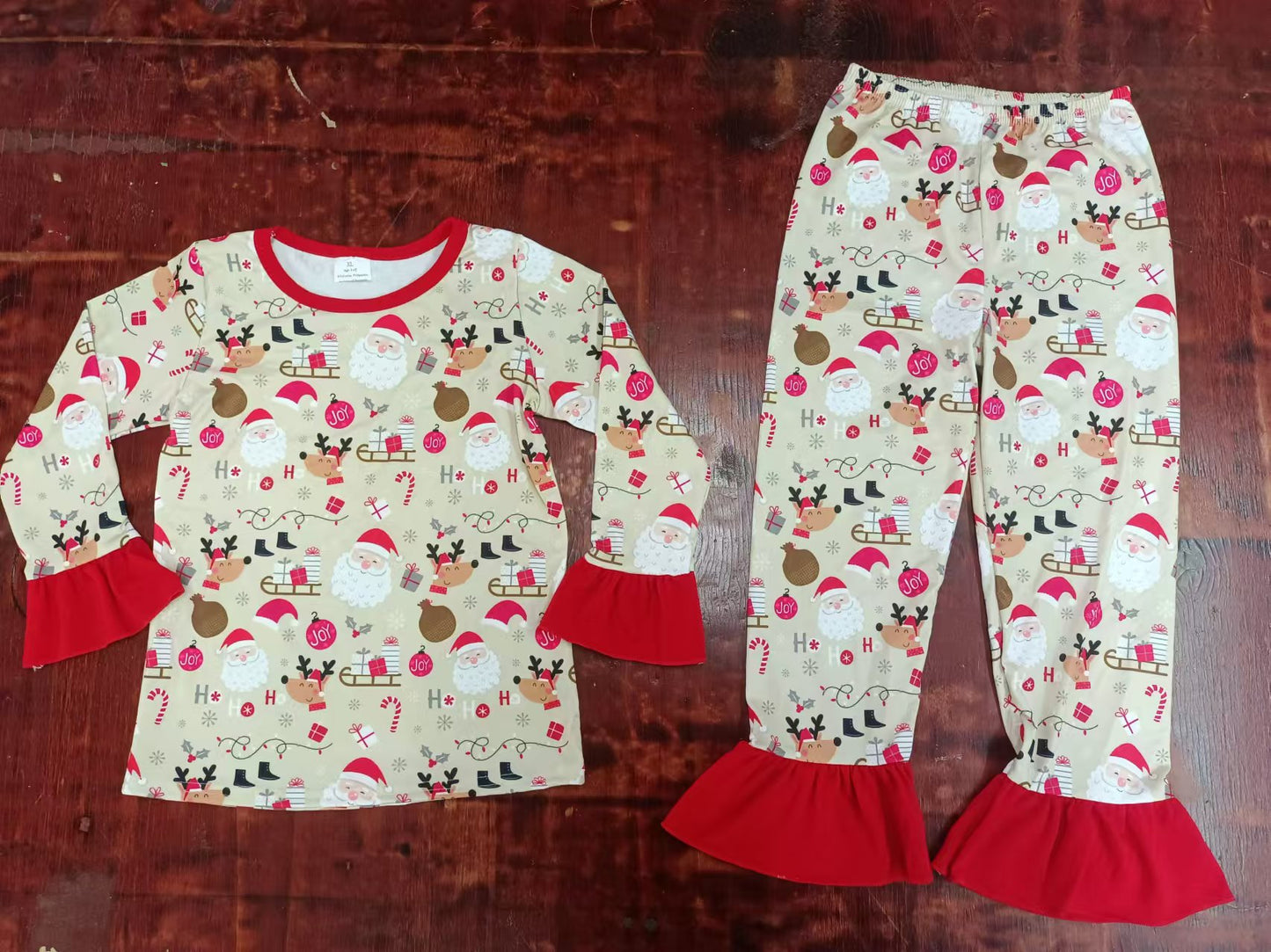 Custom moq 3 eta 6-7weeks Red Christmas trumpet style long suit