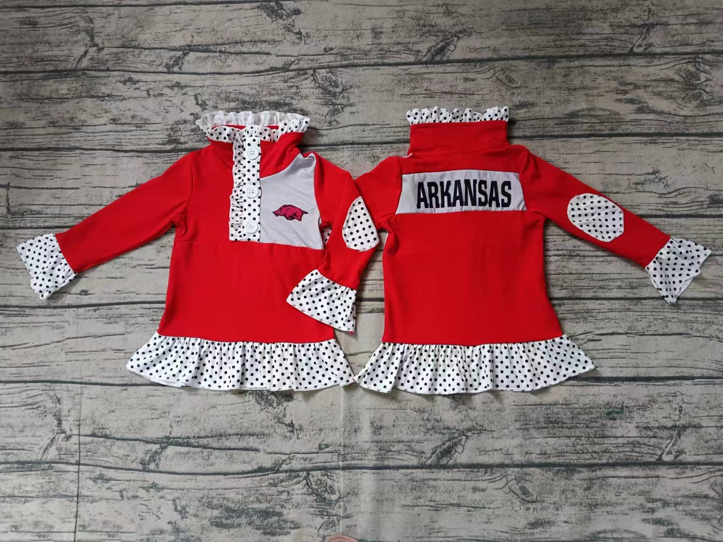 Custom moq 3 eta 6-7weeks Red wild boar pattern black and white polka dot pleated loose cuff button pullover top