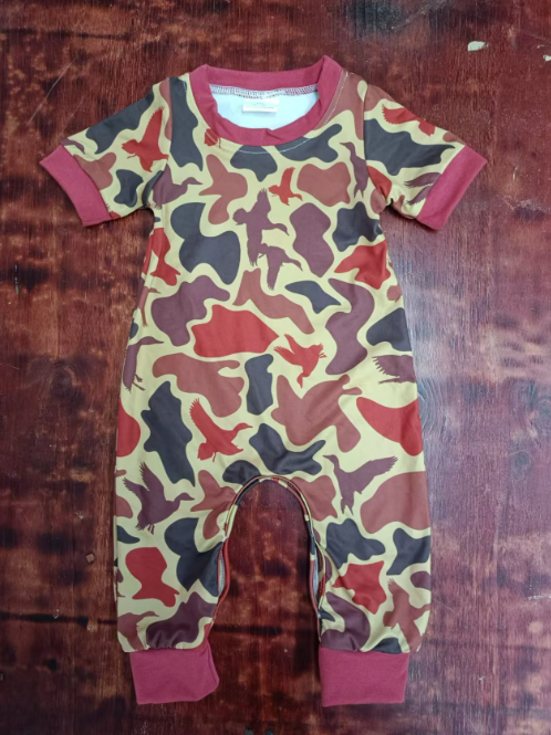 Custom moq 3 eta 6-7weeks Red-dark red-black camouflage short-sleeved long crawler suit