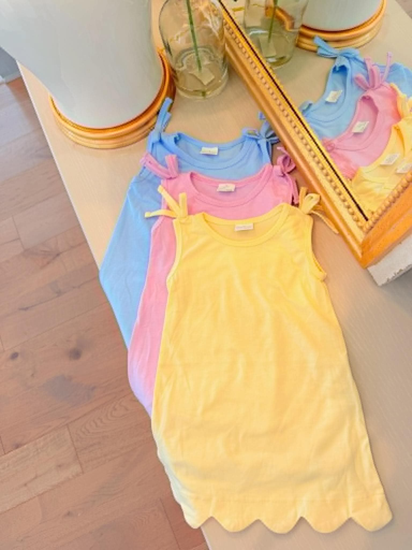 RTS NO MOQ Sibling Baby Girls Sleeveless Scallop Edge Knee-Length Dress with Bow Ties Infant Dresses