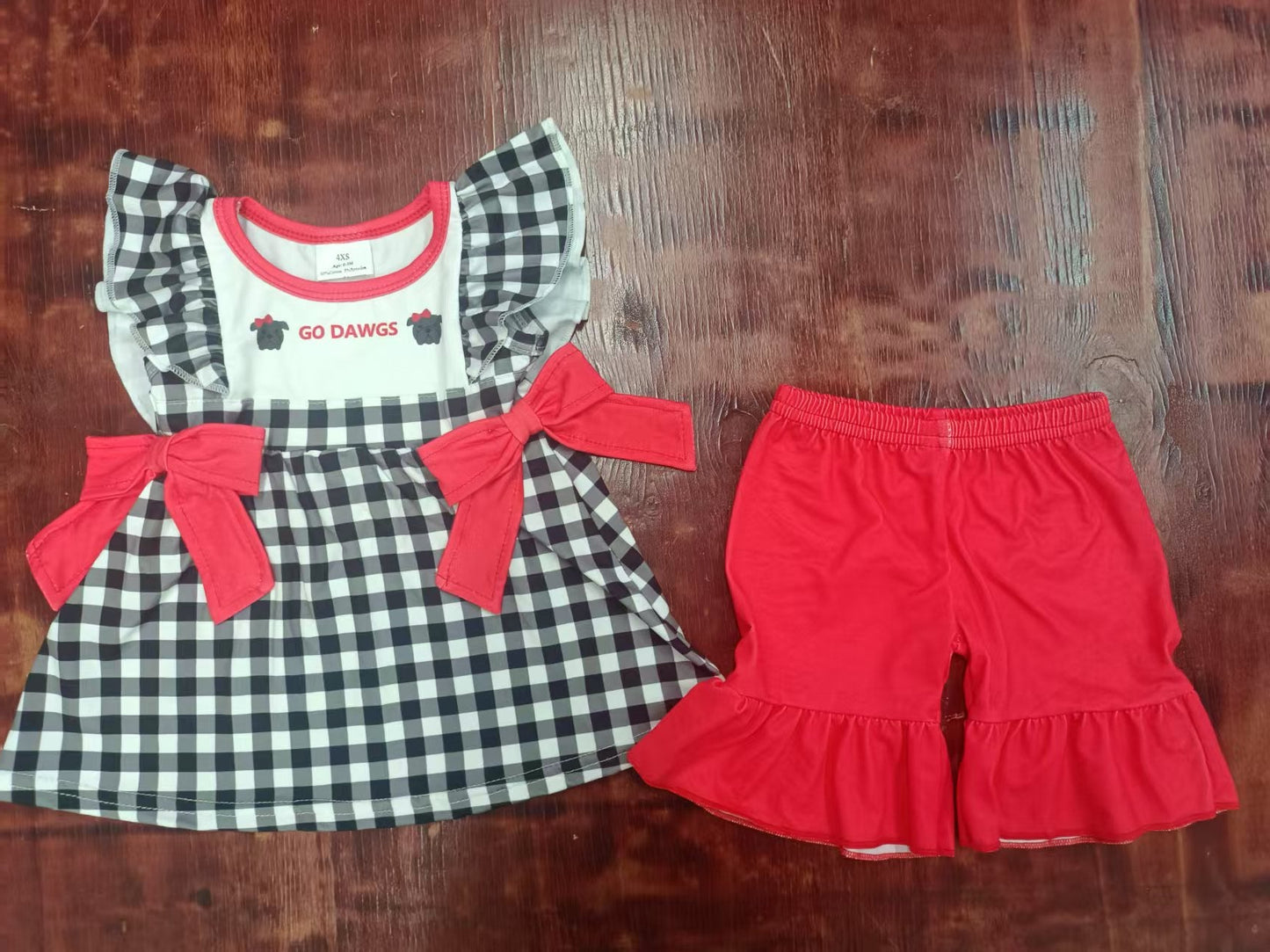 Custom moq 3 eta 6-7weeks baby girls clothes team red flying sleeve shorts sets