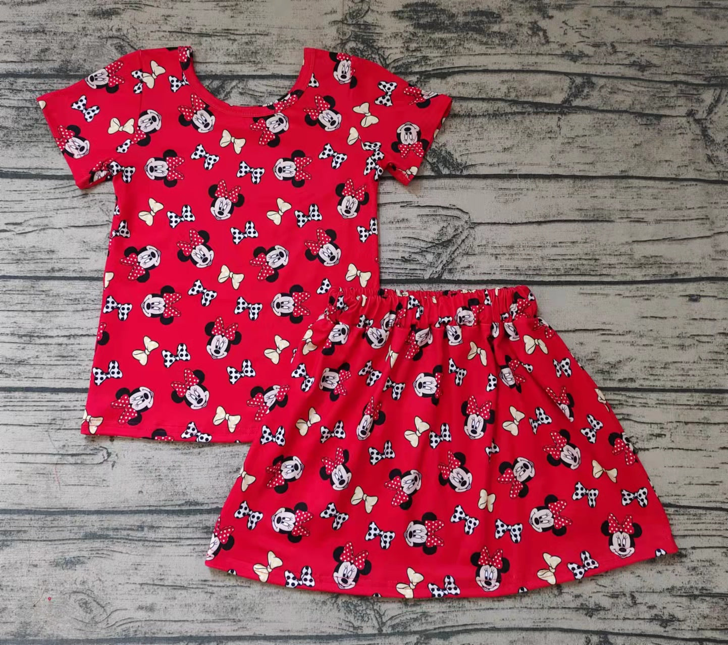 RED SUMMER outfits
