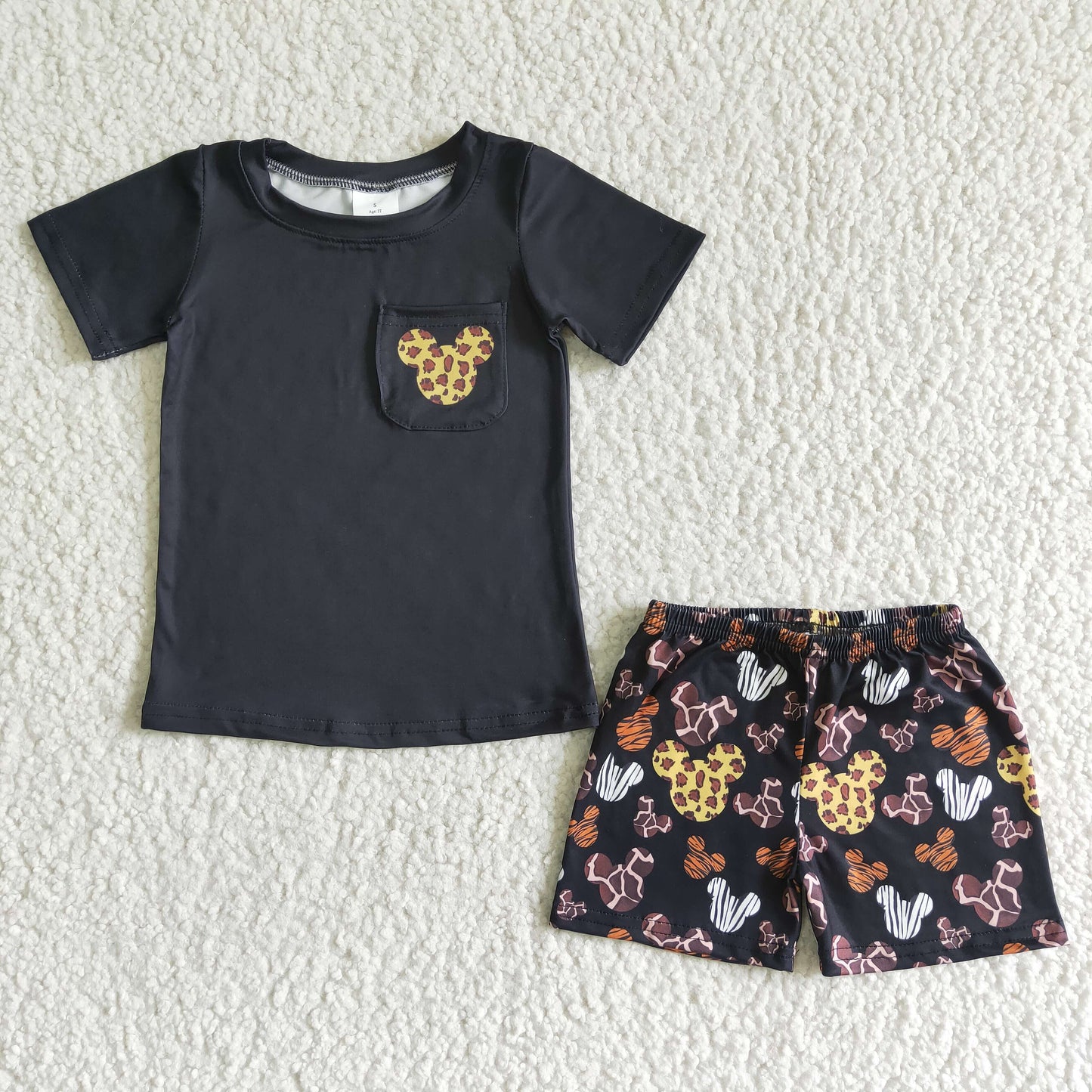 black cotton top with shorts outfits