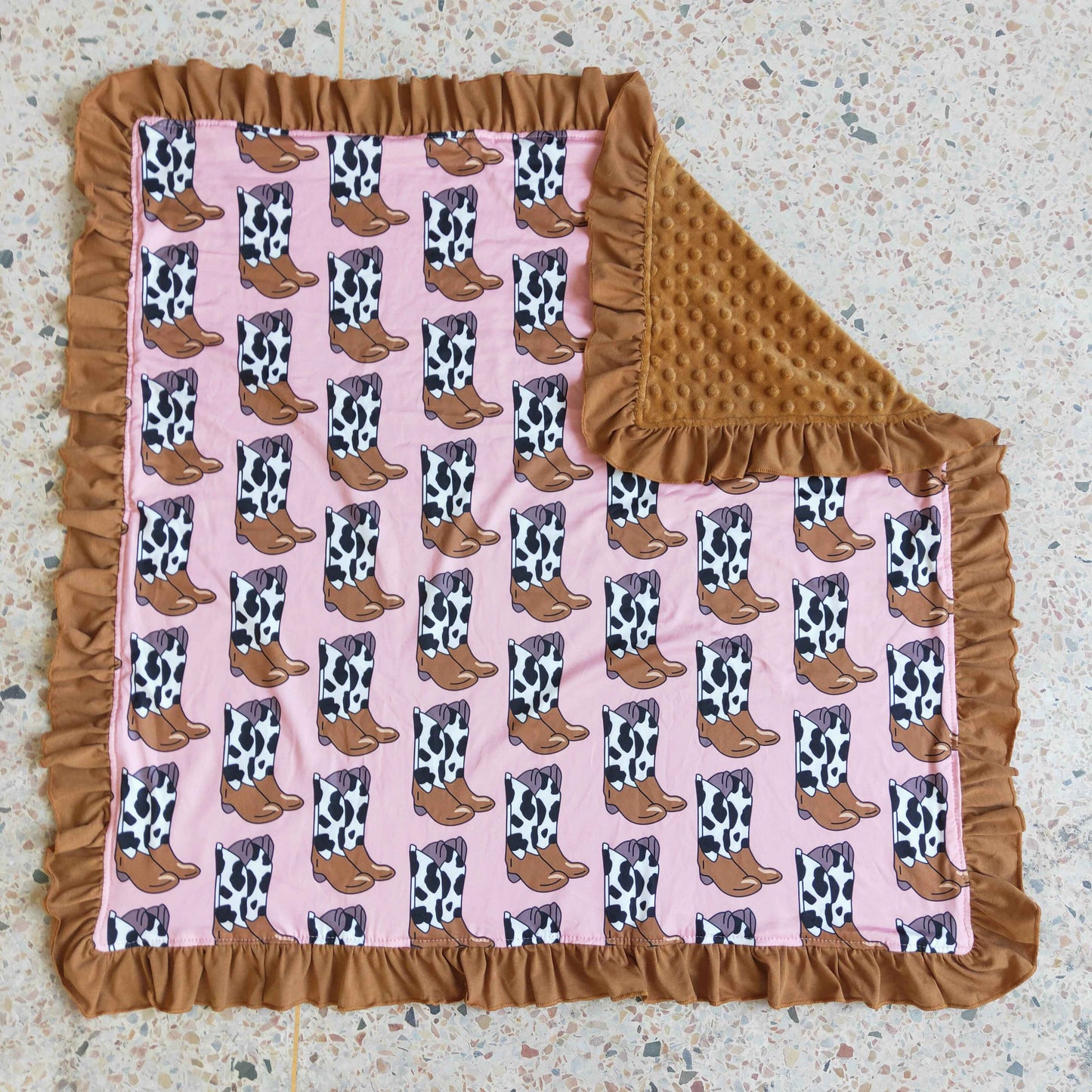 6 A32-11 brown boots cows spot blanket