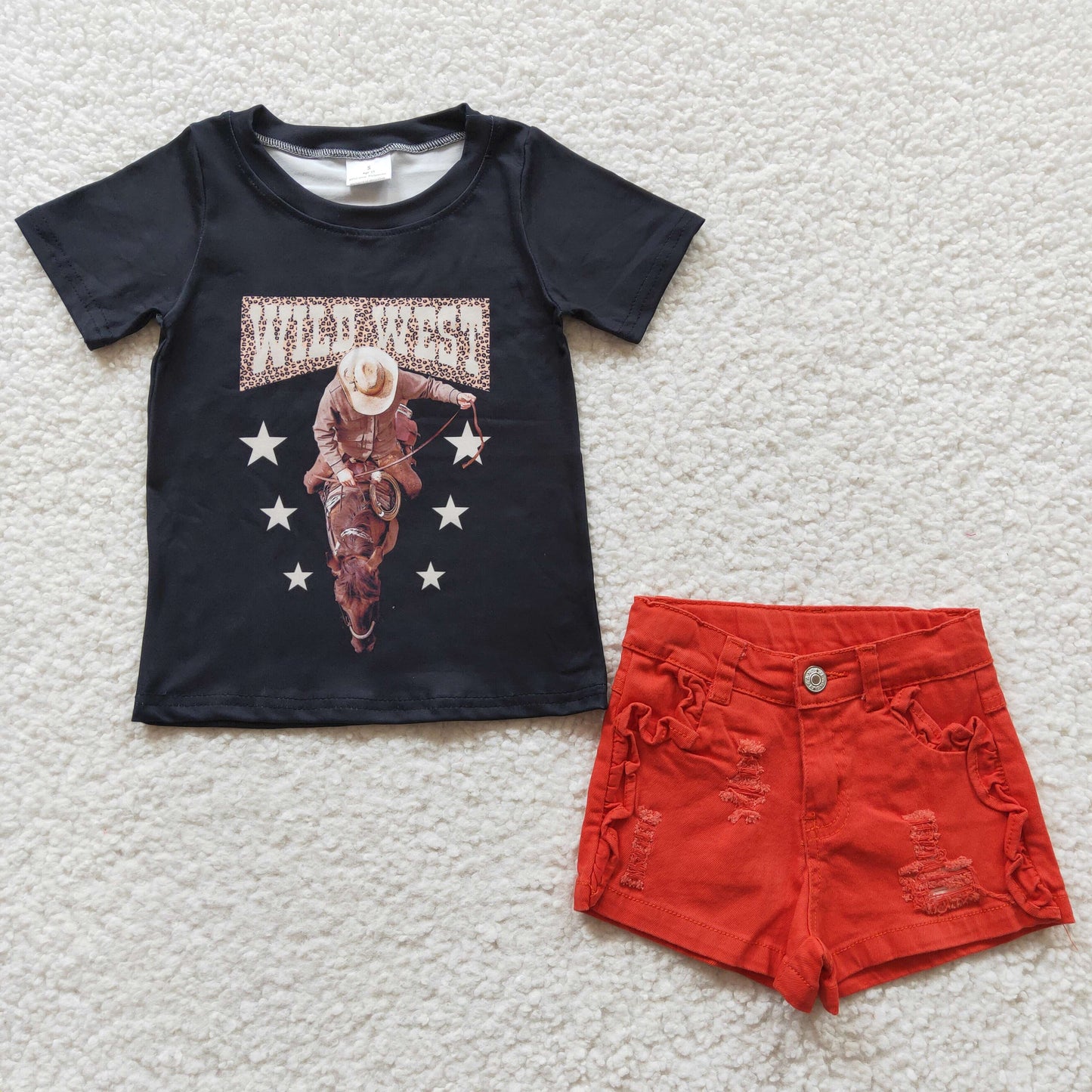 Girls short sleeve with short jeans pants ride hourse