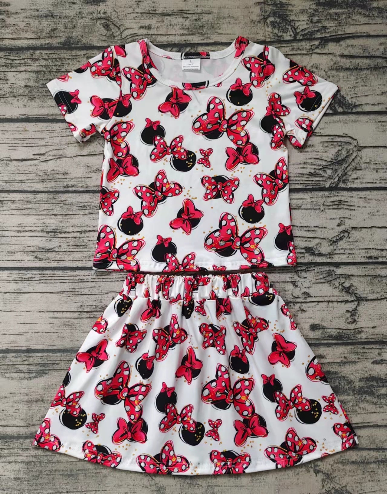t-shirt with skrit outfits